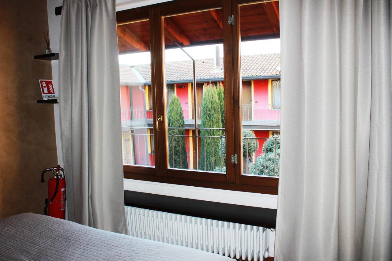 Bergamo Easy Airport Sleep&Fly Parking Apartment Exterior photo