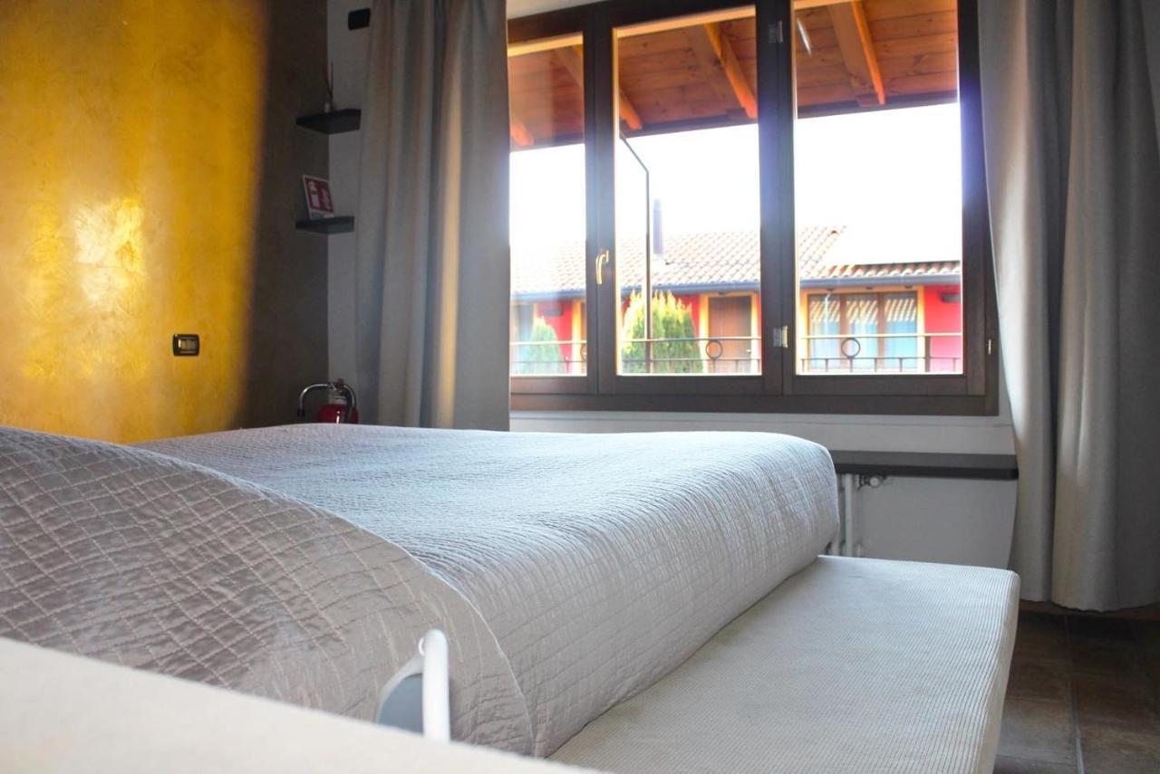 Bergamo Easy Airport Sleep&Fly Parking Apartment Exterior photo