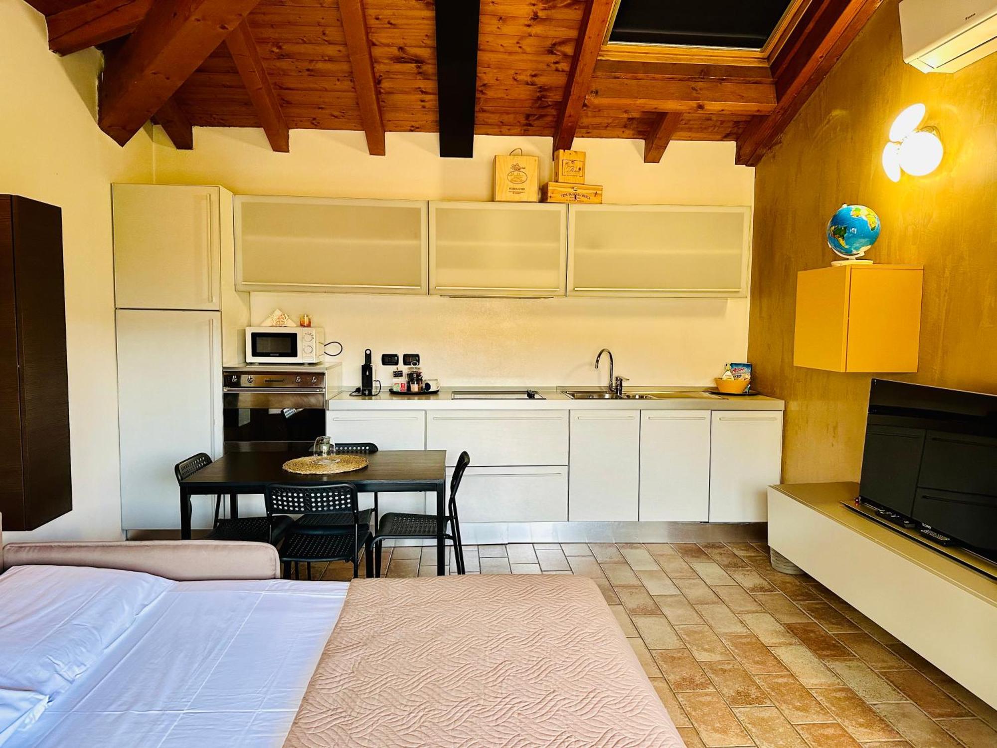 Bergamo Easy Airport Sleep&Fly Parking Apartment Exterior photo